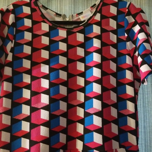 Bright Amelia - Picture 2 of 3